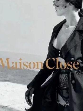 Maison Close : L'Art de la Séduction en Lingerie
